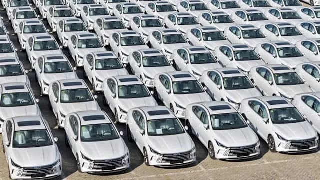 EU asks China to voluntarily limit car exports