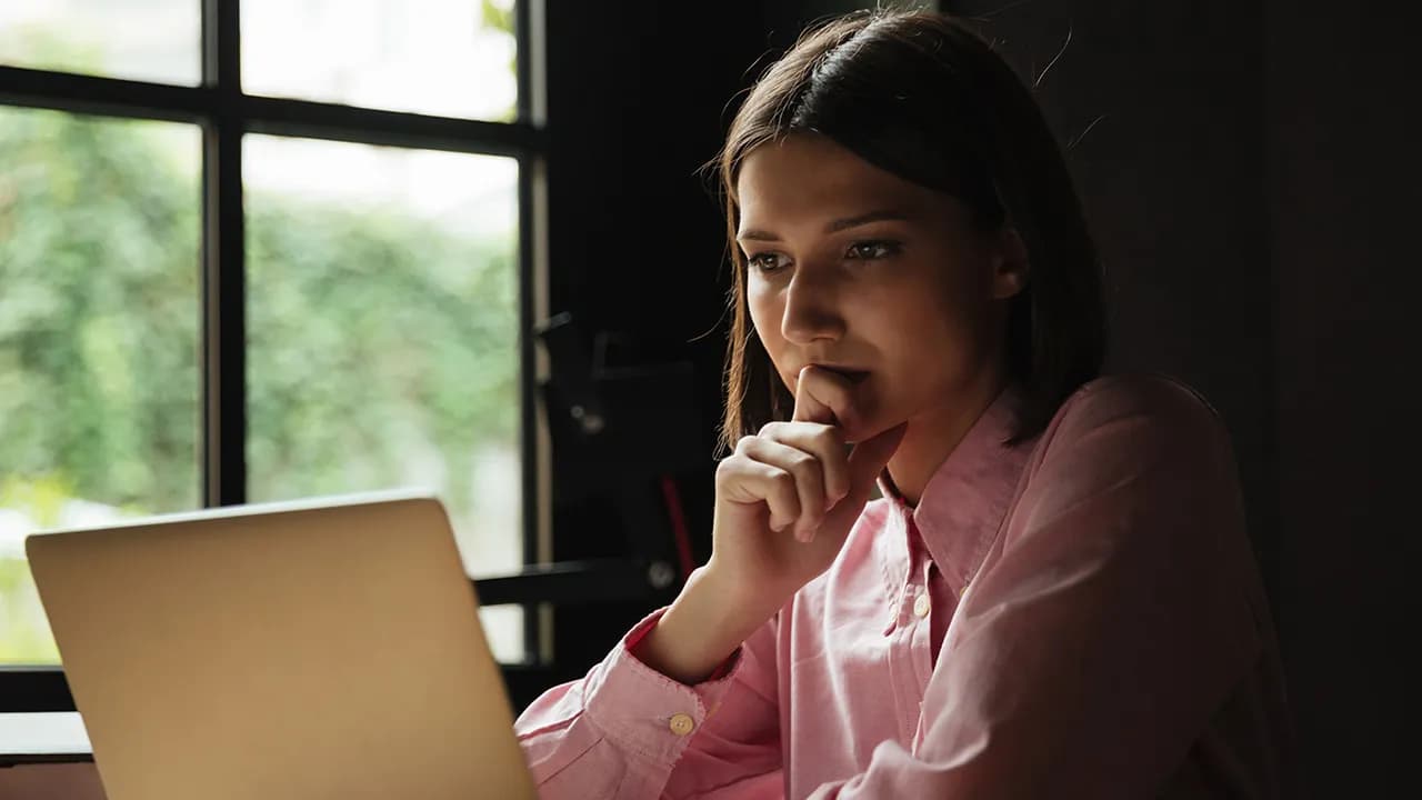 Woman Finds A Suspicious Software In Her Laptop After She Starts Planning To Leave Controlling Husband