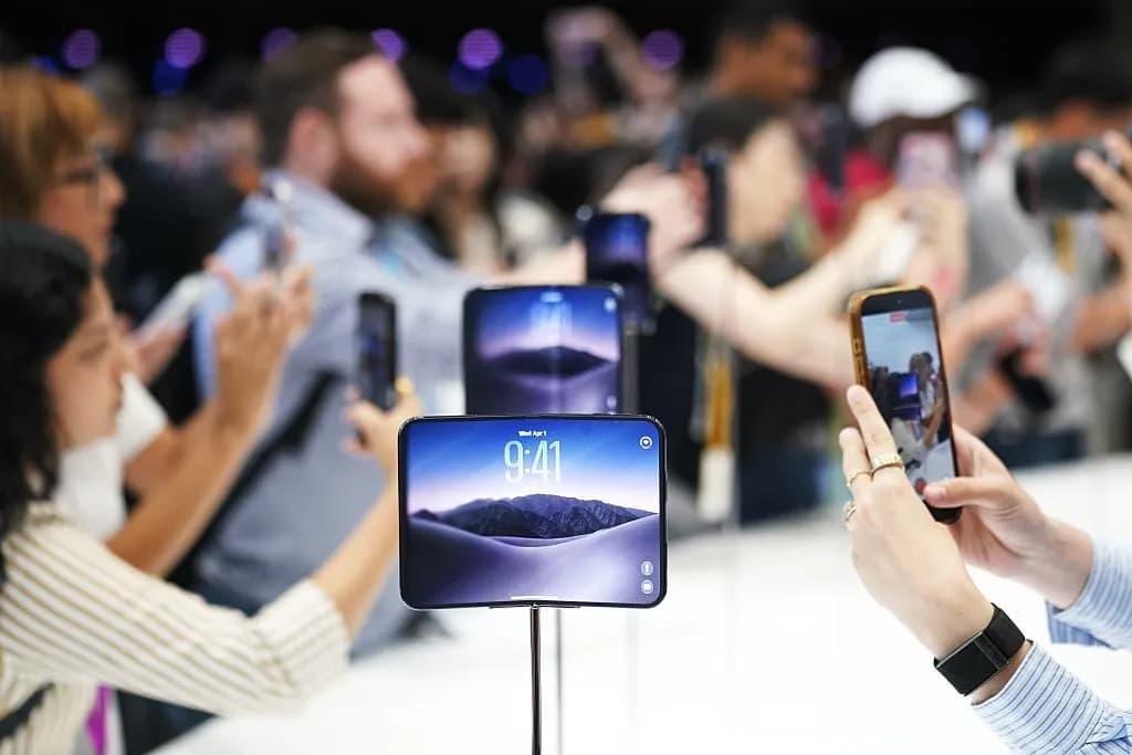 Memory pricing suggests iPhones will get even more expensive in 2027