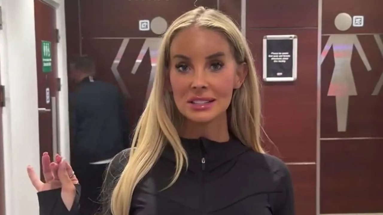 Trans Woman Stirs The Pot By Going Into The Men’s Bathroom And People Have A Lot To Say