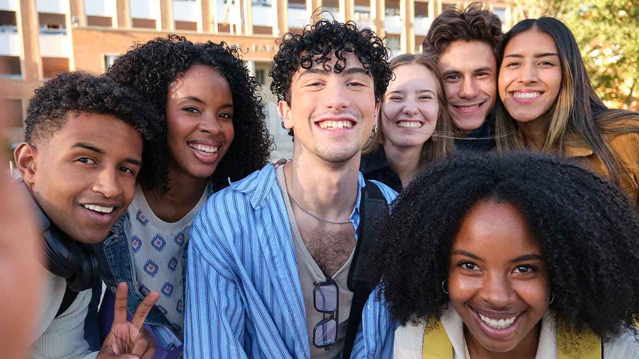 Guy Thinks He Finally Found A Close Friend Group, Then Learns They Googled His Name Before Befriending Him