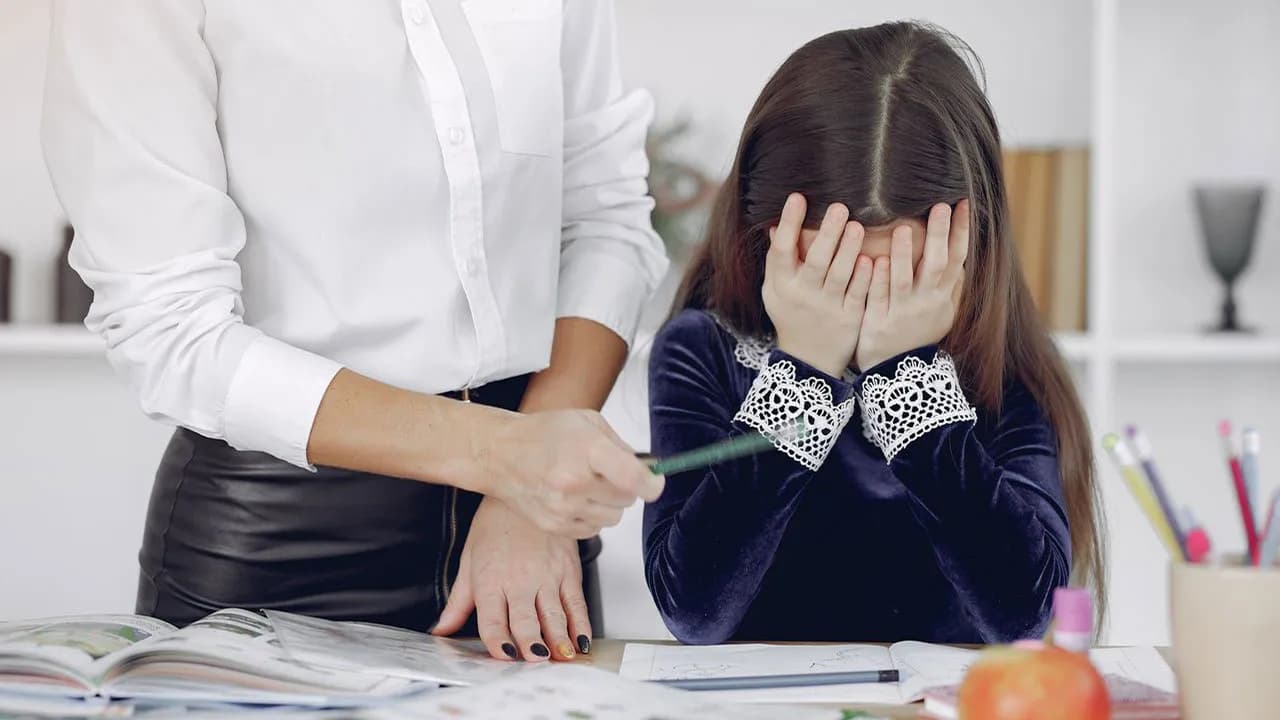 Student Finds A Perfect Way To Drive Her Teacher Crazy After Making Her Life Miserable