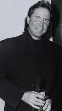 TIL that Hollywood producer Don Simpson attempted to overcome his drug problem with the aid of doctor Stephen Ammerman, who prescribed various drugs to help with withdrawal from the ones Simpson was t