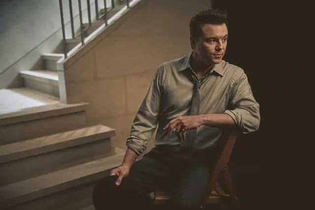 TIL Seth MacFarlane, creator and voice of “Family Guy,” inherited part of Frank Sinatra’s music archive from Sinatra’s daughter Tina after Frank Sinatra Jr.’s death in 2016. The collection contains ro