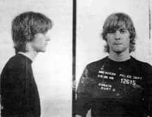 TIL that before they had even settled on the name Nirvana, Kurt Cobain and Krist Novoselic recorded 10 songs in about 6 hours for just $152.44, then played a show that night.