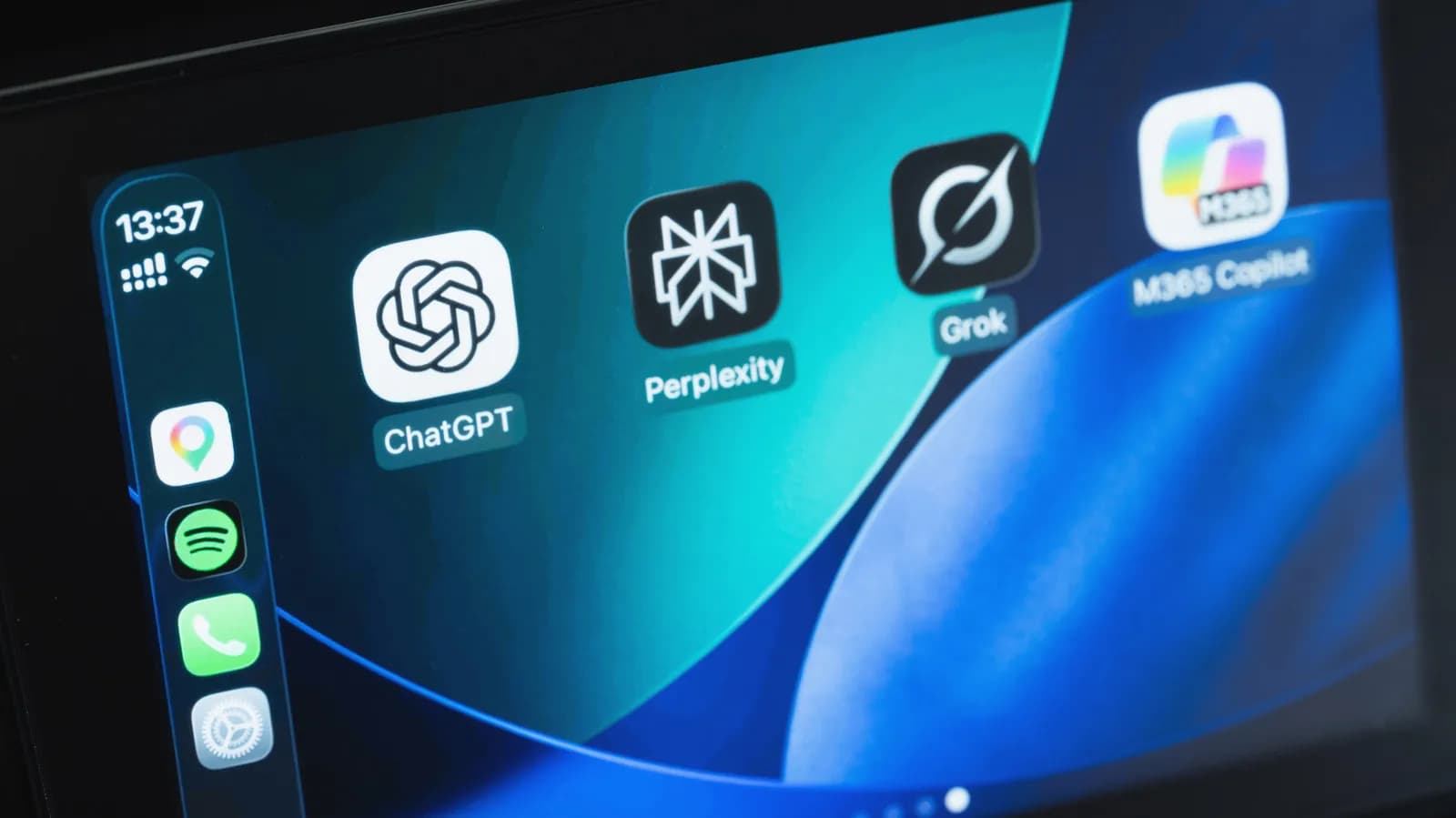 Which major chatbot apps work with CarPlay? - Engadget