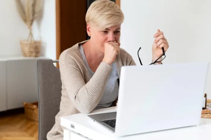 Boss Starts Behaving Like A Major Creep Towards Employee, Everything Takes An Even Darker Turn