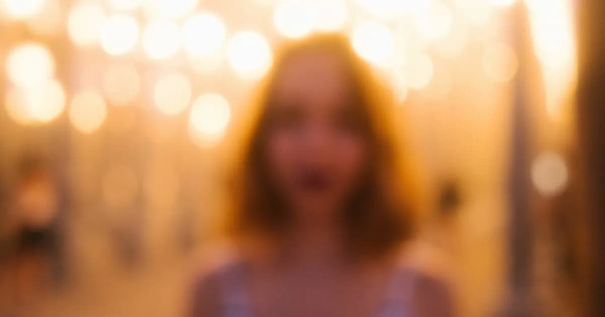 See If Your Eyesight Is Better Than Average By Naming 27 Blurry Objects