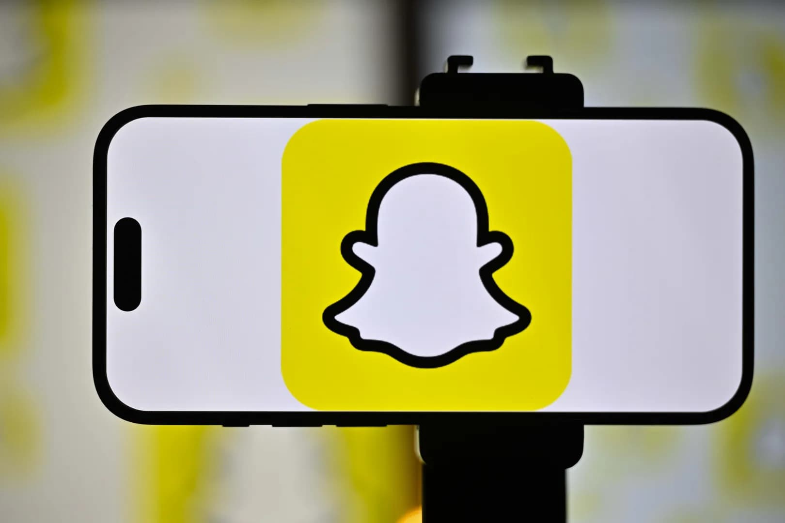 Snapchat's Lens+ can now turn your chats into songs