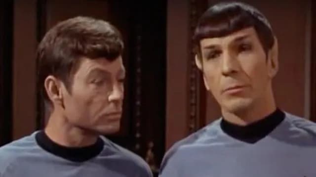 TIL that William Shatner offered to wrestle a real Bengal tiger that had been brought onto the set of Star Trek: The Original Series, only to quickly back down once he actually saw the animal up close