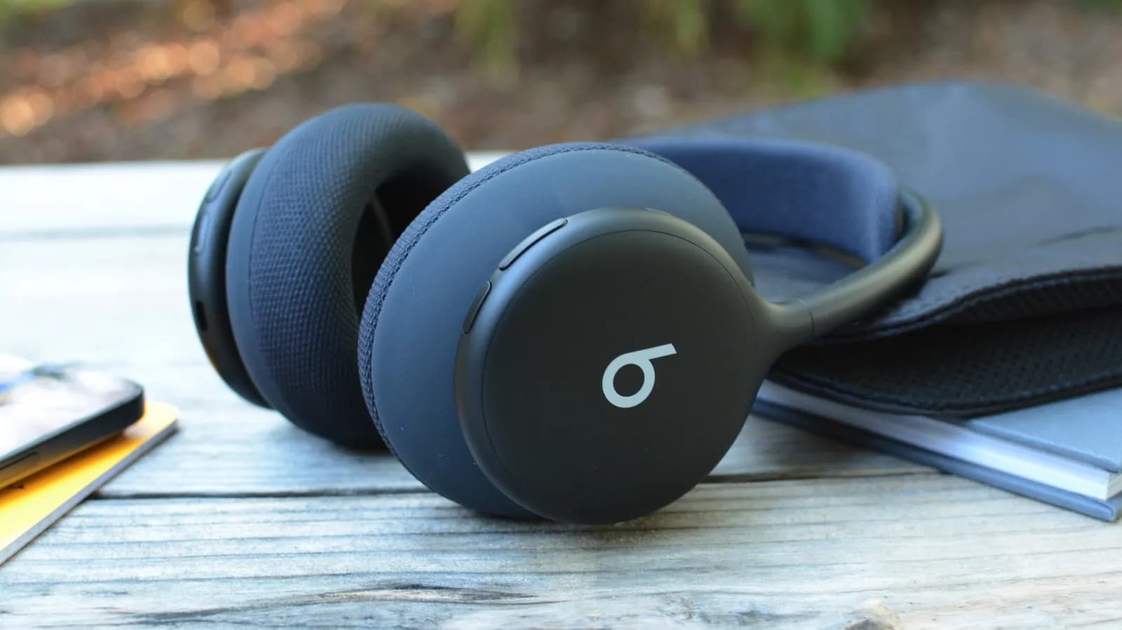 Beats 360 review: Customizable headphones capable of double duty - Engadget