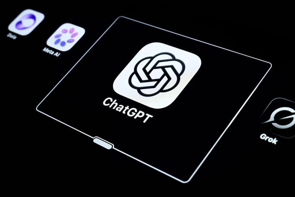 ChatGPT-6 Sol and Luna are here: Pricing and benchmarks data