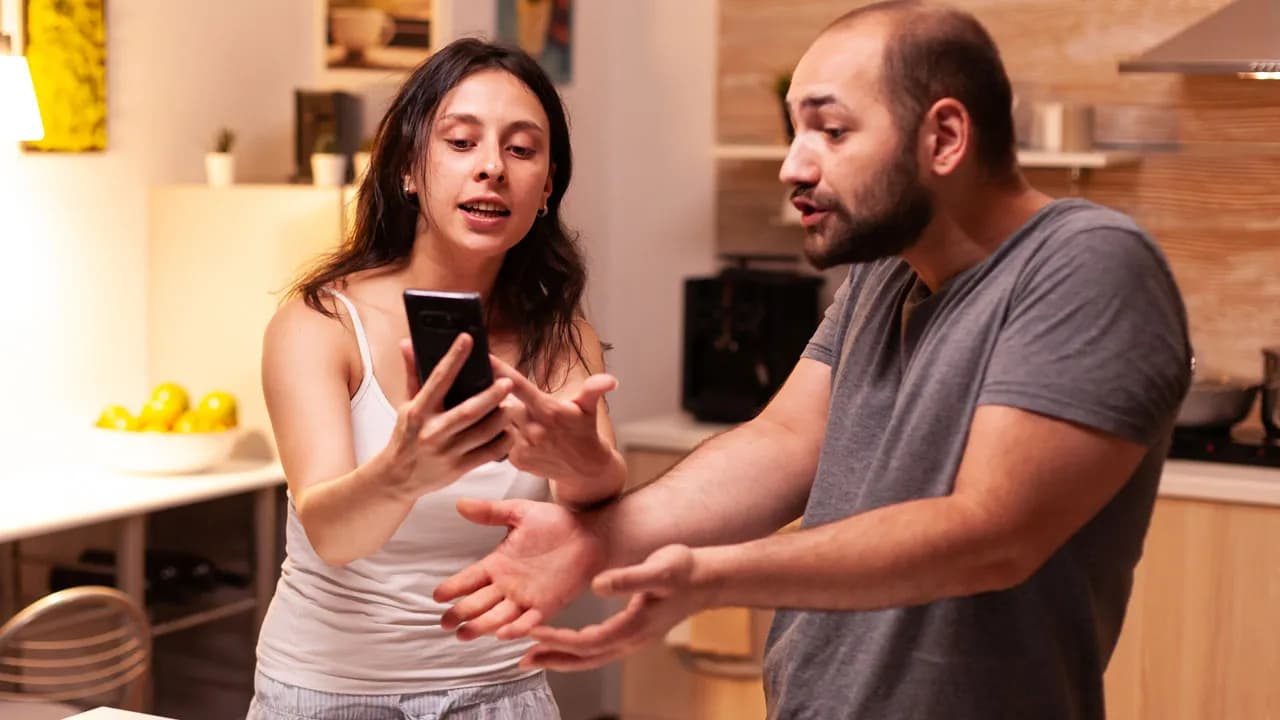 80 Divorced People Reveal What Made Them Realize Their Marriages Couldn’t Be Saved