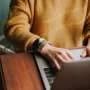 GenAI use among online adult learners associated with academic performance and technology confidence