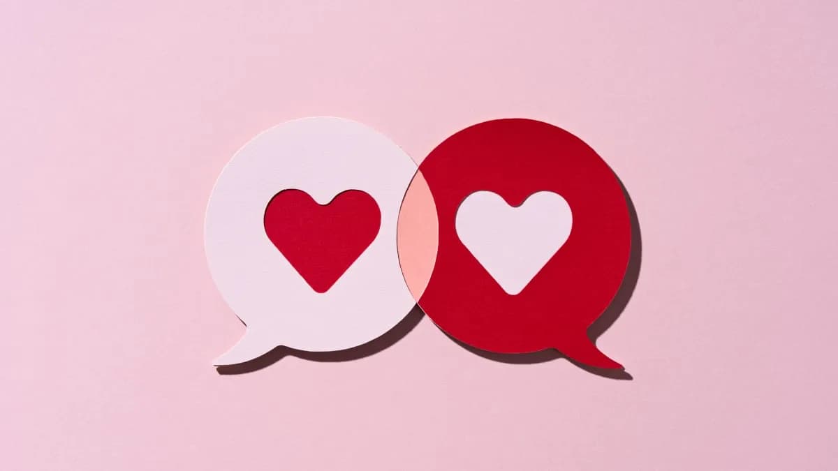AdultFriendFinder vs. Tinder: How they compare as hookup apps