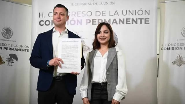 Mexico's "Gamer Congresswoman" takes Sony to court over physical game disc shutdown