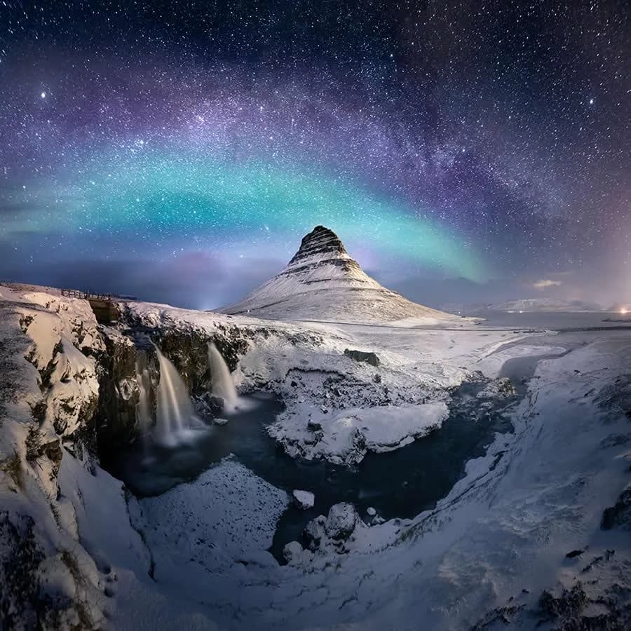Kirkjufell, Iceland (Photo: Karol Nienartowicz)