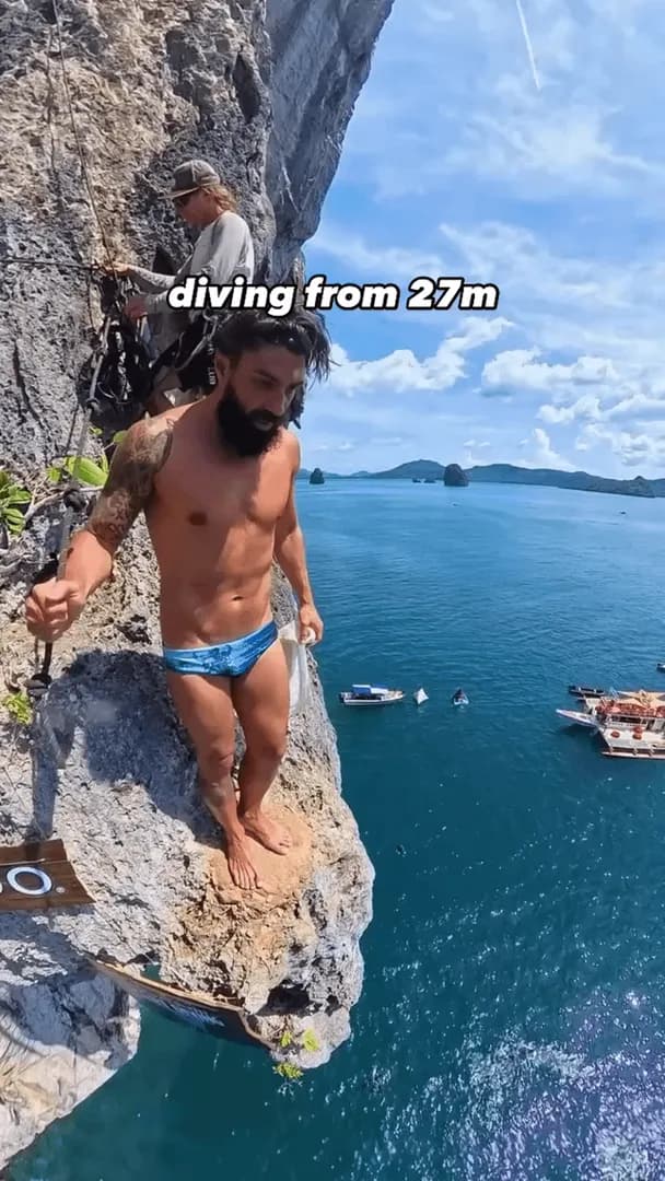 Carlos Gimeno visualizing his dive from 89ft