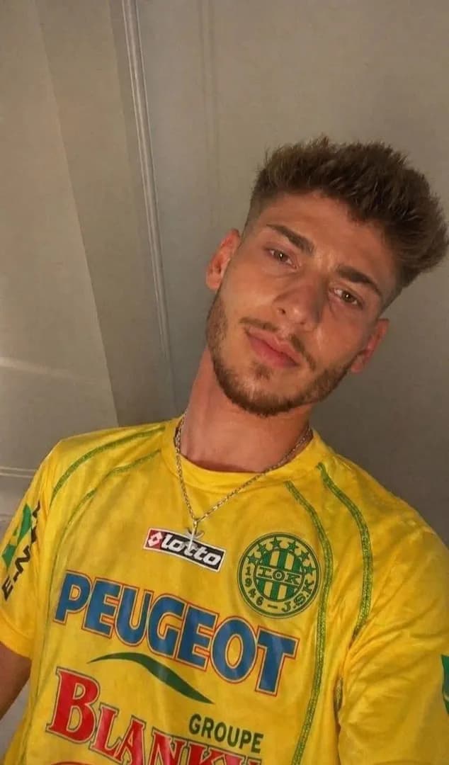 My name is Massinissa from Algeria , and I have a very rare condition called Auto brewery syndrome ( I get literally drunk and high , with just some bread , because a yeast in my gut turn any carb to