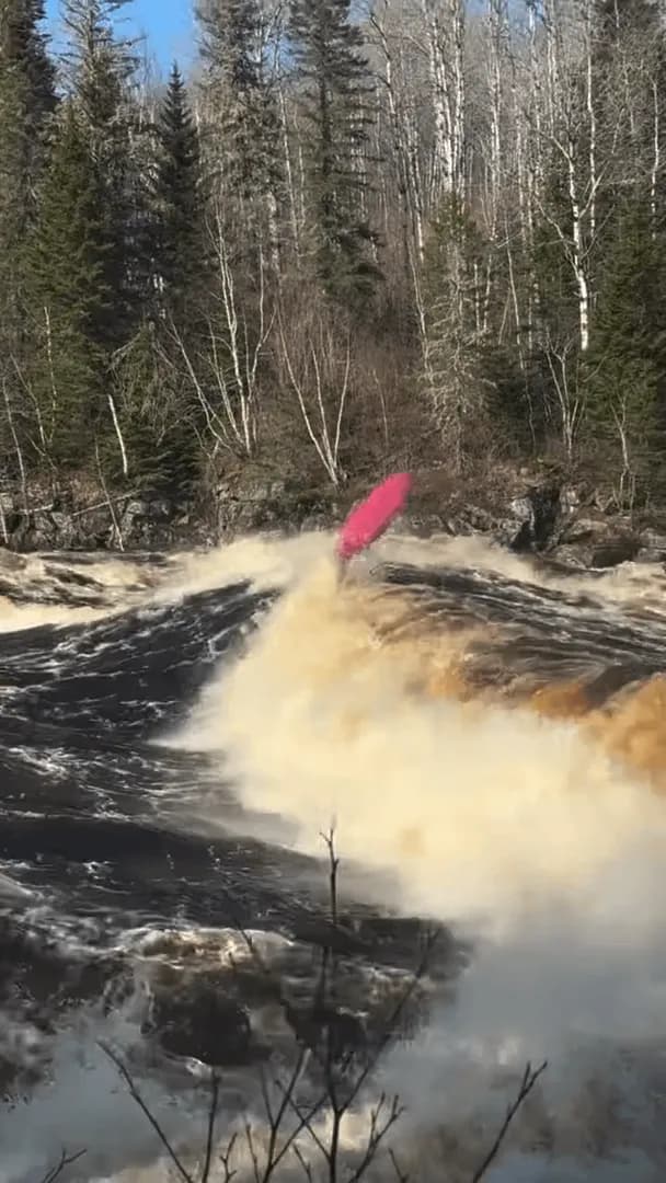 Some badasses hucking it down some enormous rapids (Mistassibi River, rapid name "Hawaii")
