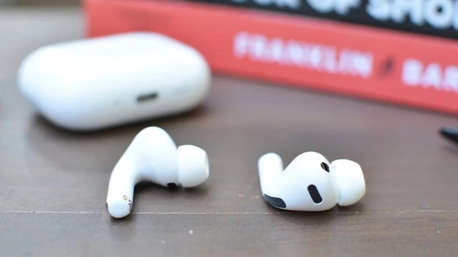 Apple appears to have leaked its camera-equipped AirPods - Engadget
