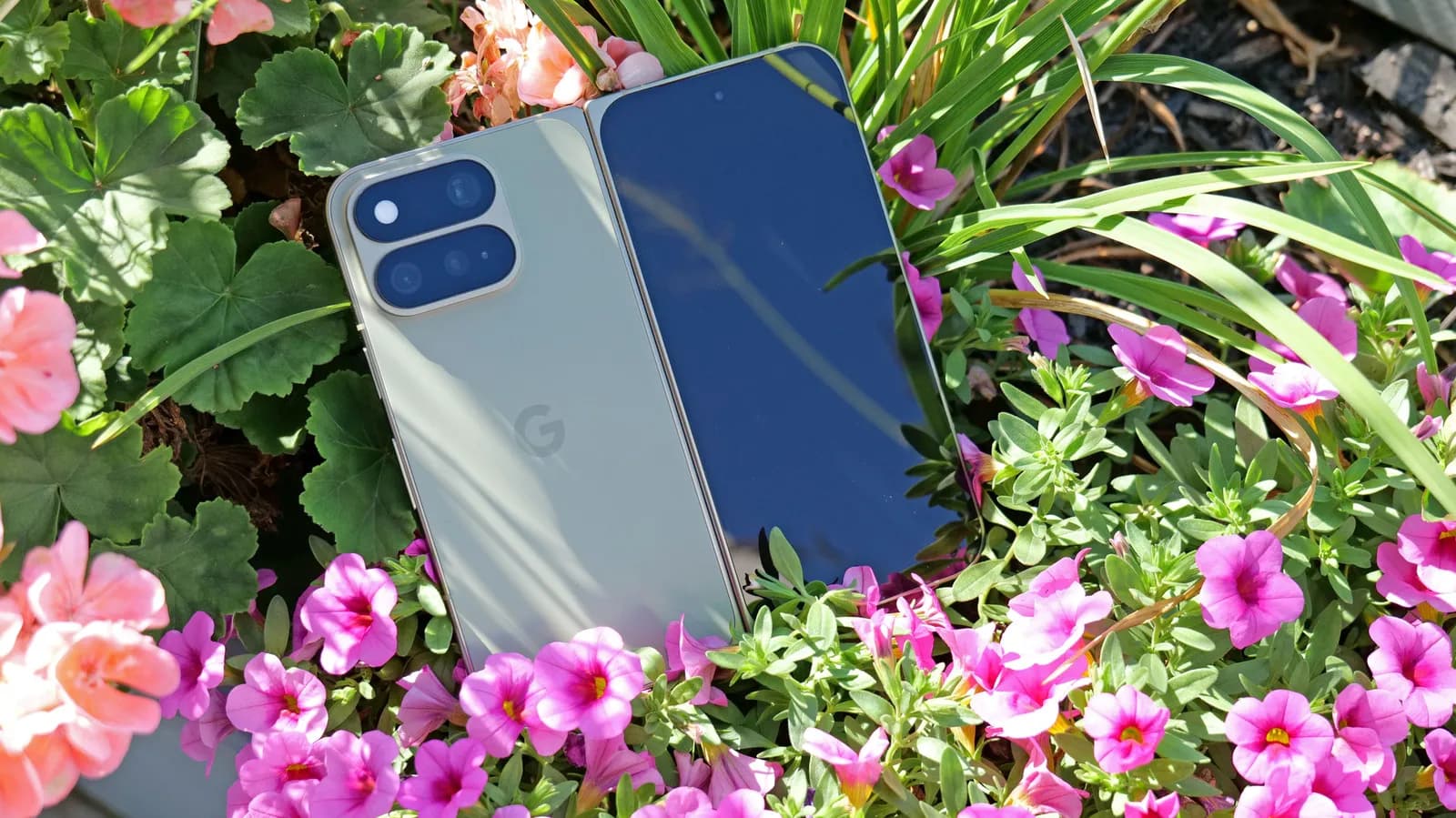 Google Pixel 11 Pro Fold review: Doing more but not quite enough - Engadget
