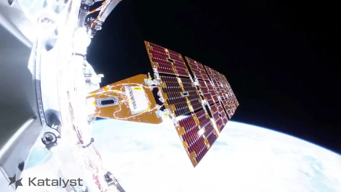 NASA calls off mission to rescue Swift gamma-ray observatory
