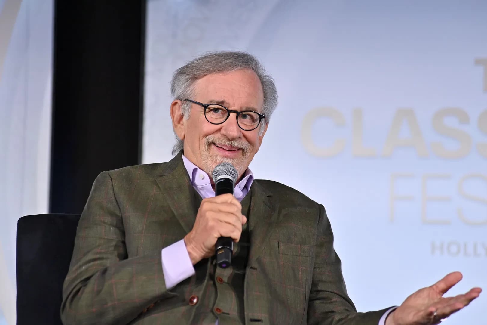 Steven Spielberg’s 115-minute Sci-fi Masterpiece Soars Back to the Top of the Streaming Charts