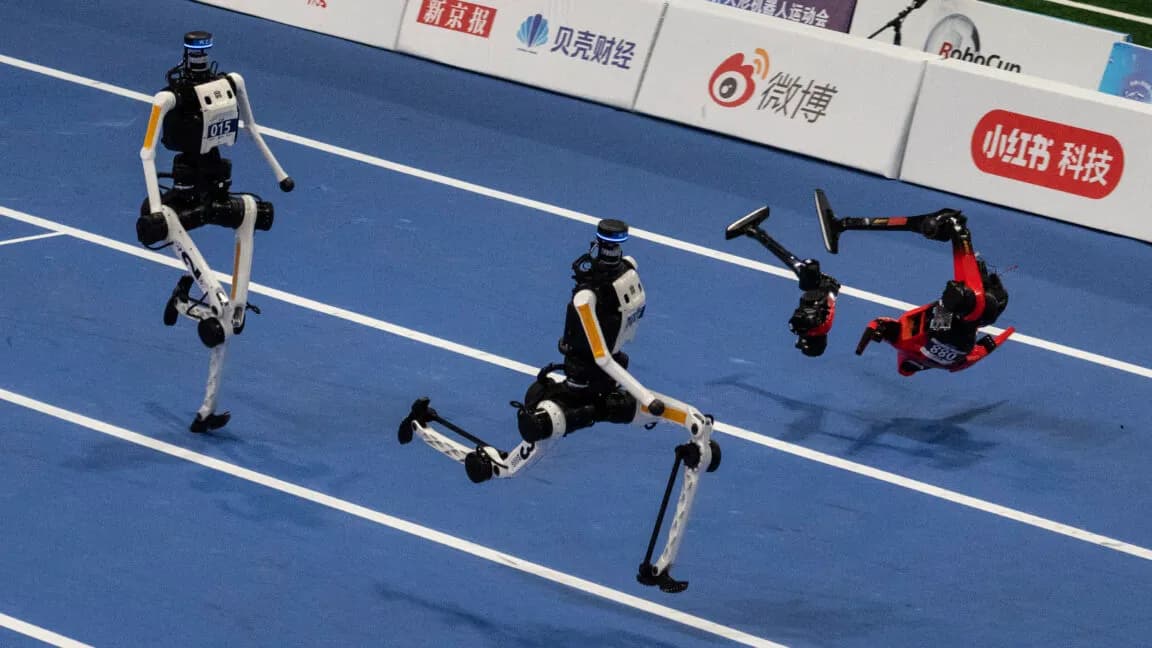World humanoid robot games show runners breaking records, bursting into flames