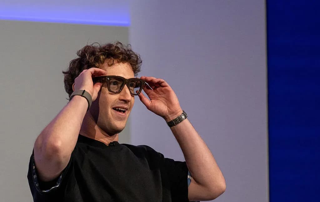 Meta tweaks AI glasses to block some creepy recordings, but privacy risks remain