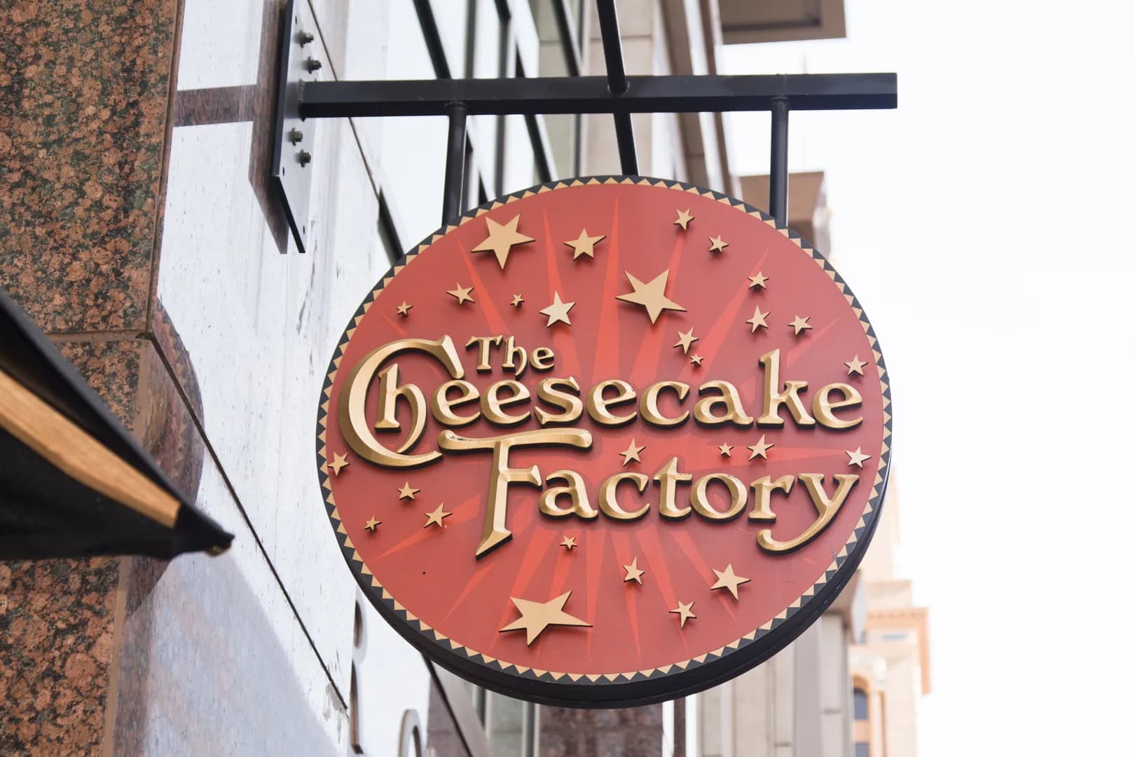 Labor Day 2026 deals: Free food from Cheesecake Factory, Krispy Kreme, 7-Eleven, and more