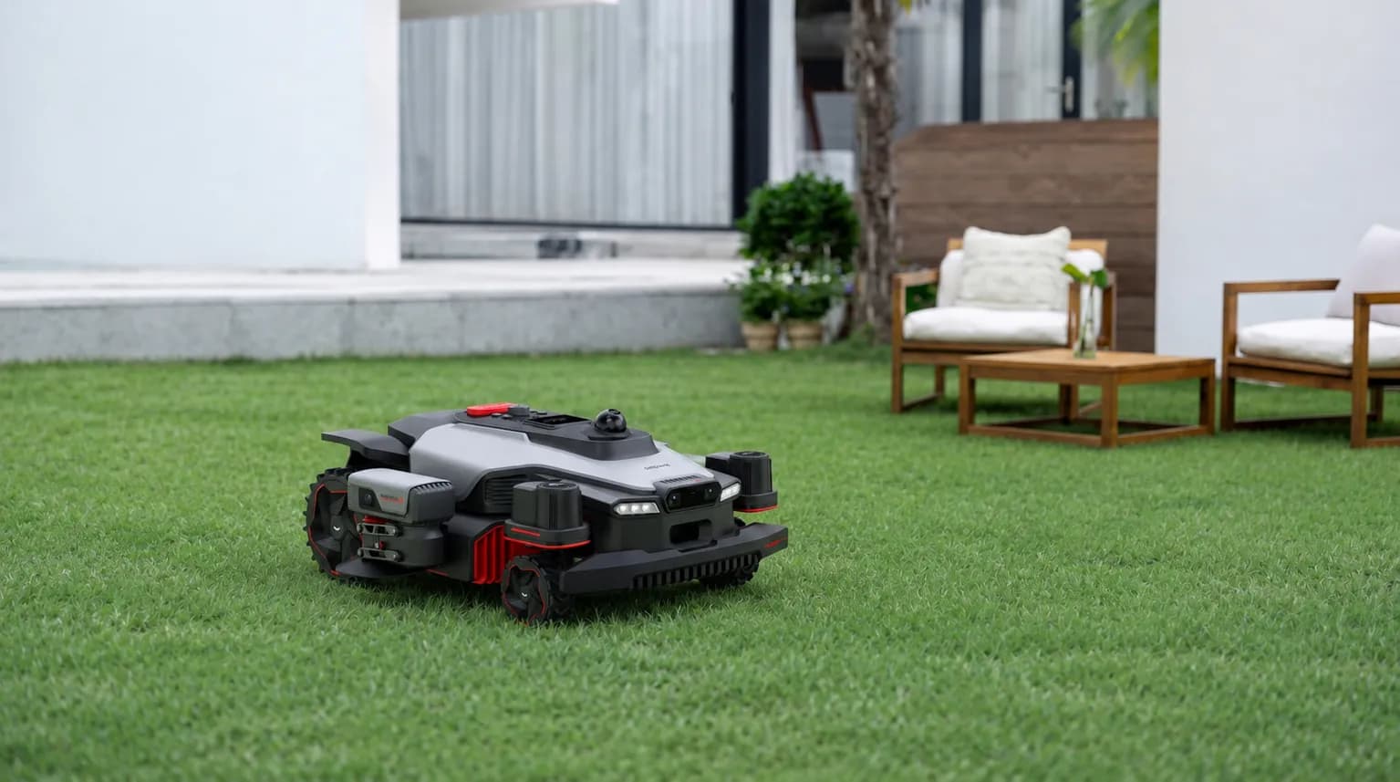 Dreame A4 AWD Pro Series: The latest robot lawn mower from Dreame has AI-powered binocular vision.