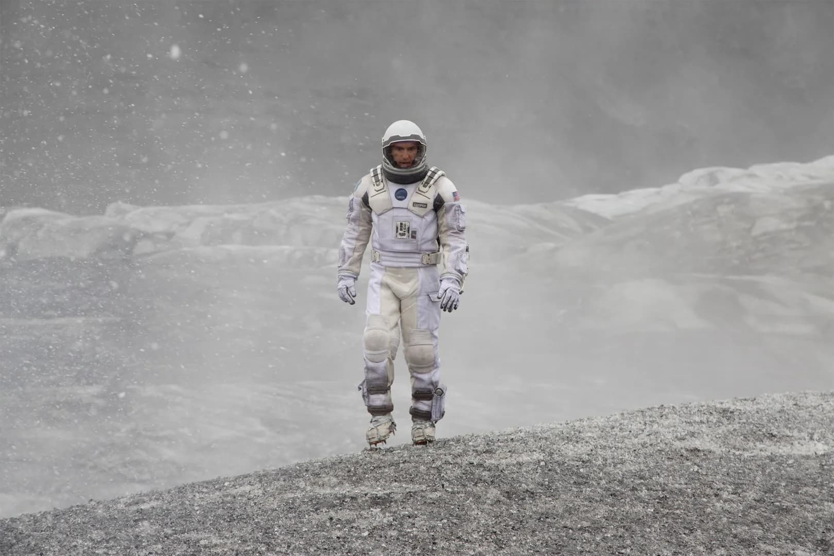 7 Huge Differences Between Christopher Nolan's 'Interstellar' and Steven Spielberg's Original Script