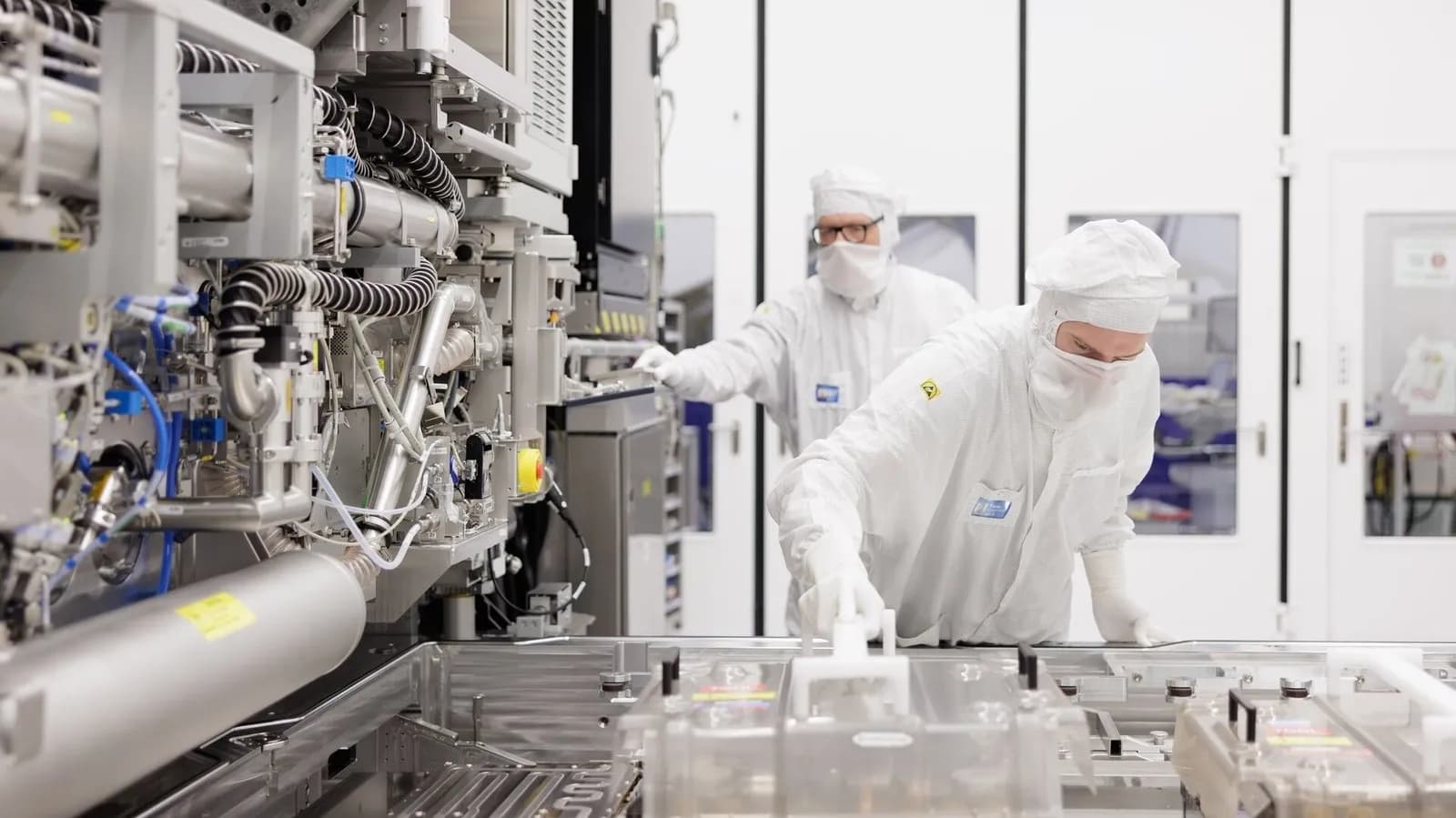 Samsung and TSMC hope AMSL