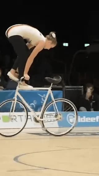 Apparently bike ballet is a thing, and it even has an official World Championship. This is Viola Brand for the 2017 WC final.