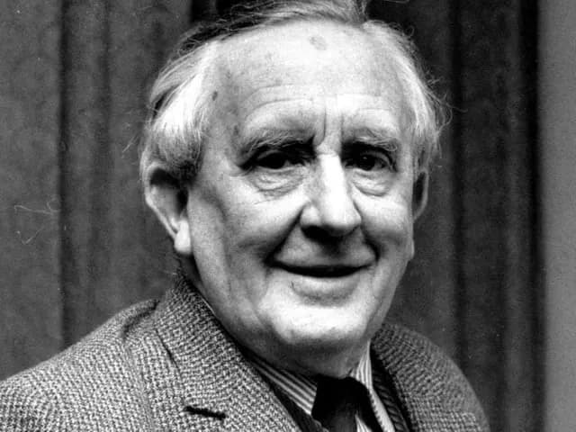 TIL Christopher Lee was the only member of the Lord of the Rings cast who had actually met J.R.R. Tolkien. They crossed paths by chance in the Eagle and Child pub in Oxford. Lee, a lifelong fan who re