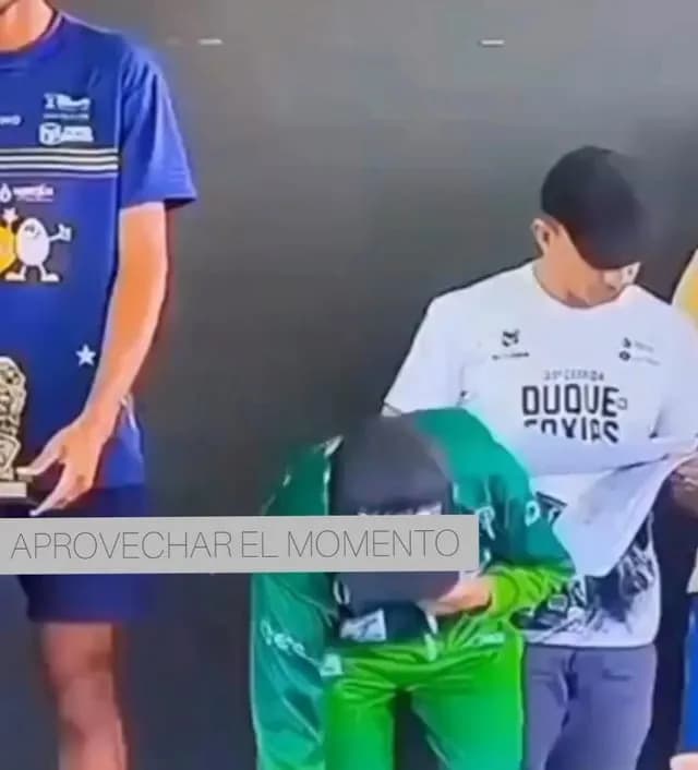 This Brazilian amateur runner sold advertising space on his chest to 11 different brands, then peeled off his T-shirts one by one at the awards ceremony to reveal each sponsor.