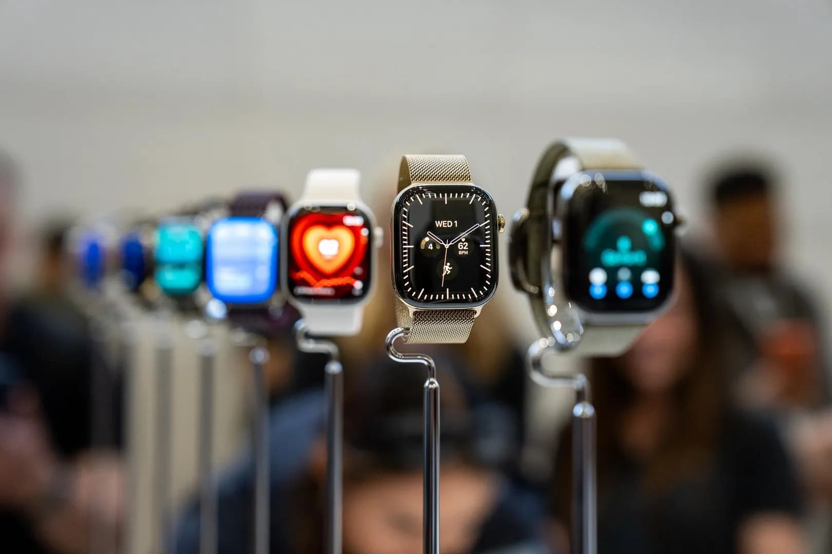 How the new Apple Watches compare to the last-gen models