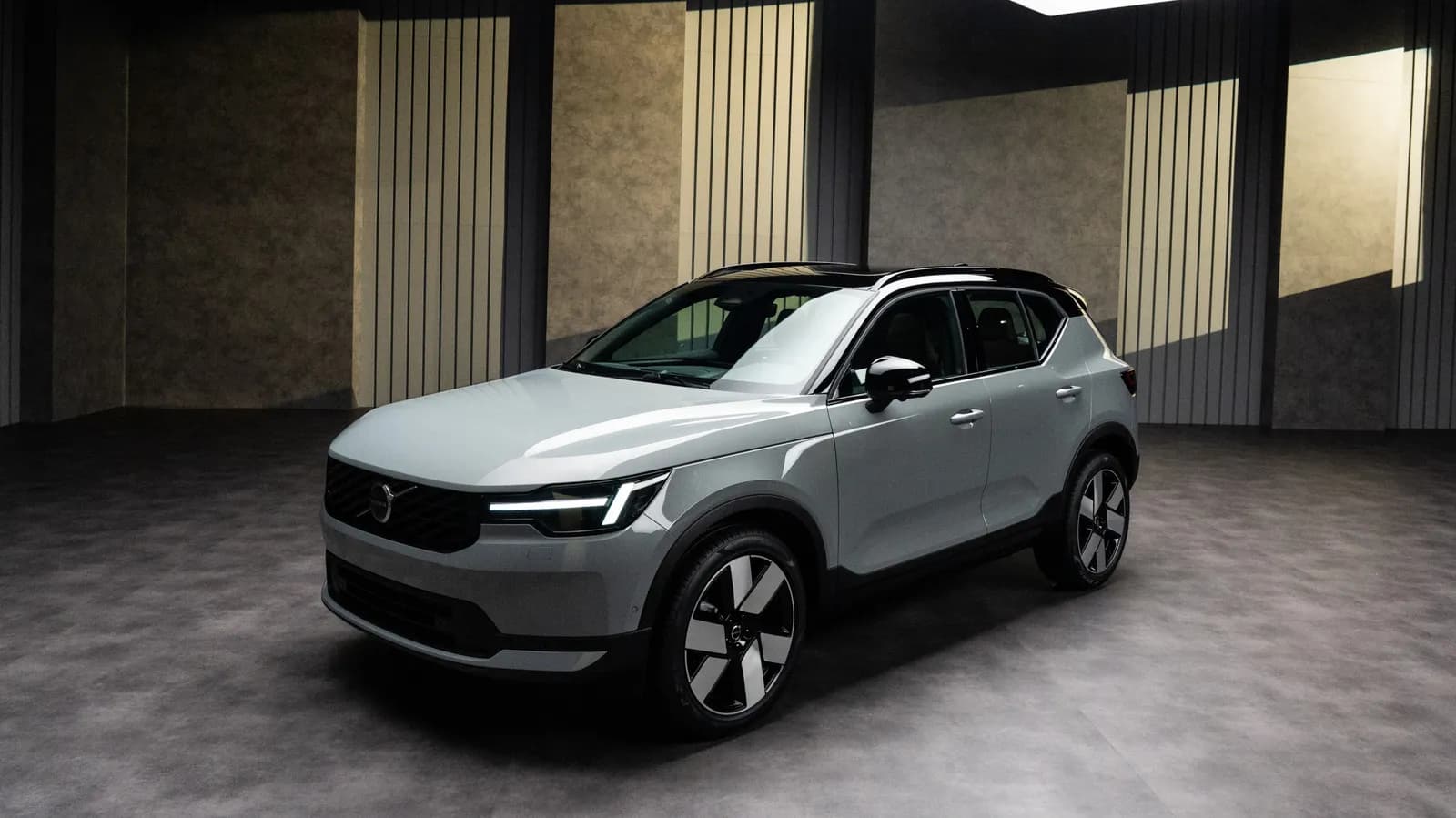 2028 Volvo XC40 First Look: Hello new tech, goodbye EV - Engadget