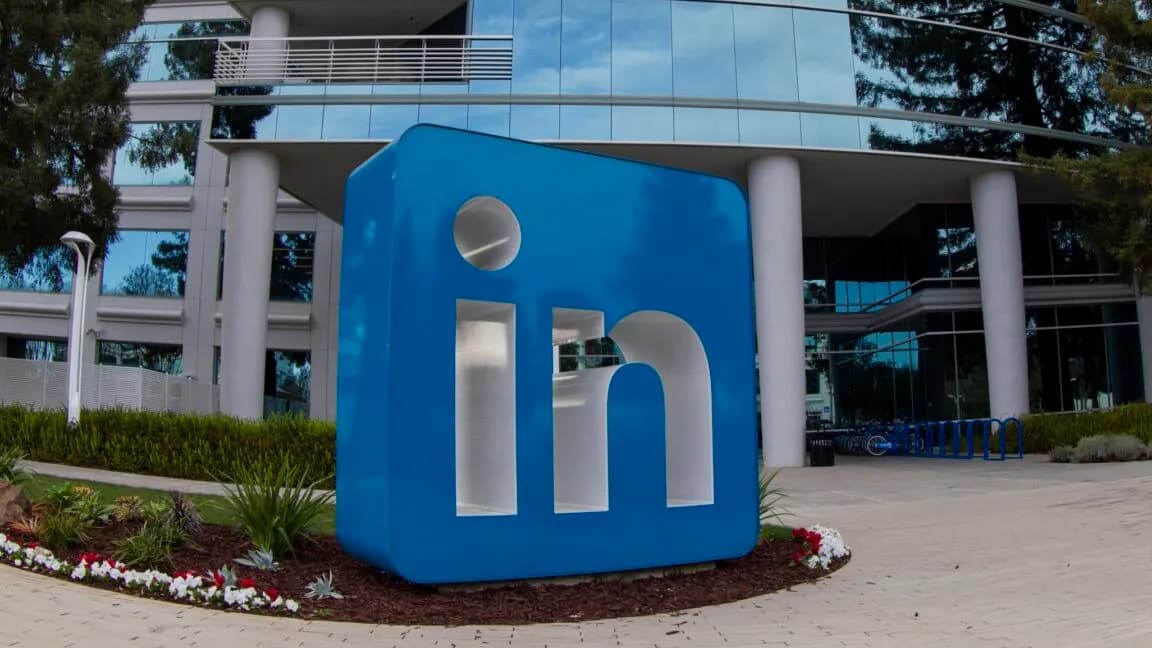 LinkedIn beats "BrowserGate" lawsuits over scanning users' Chrome extensions