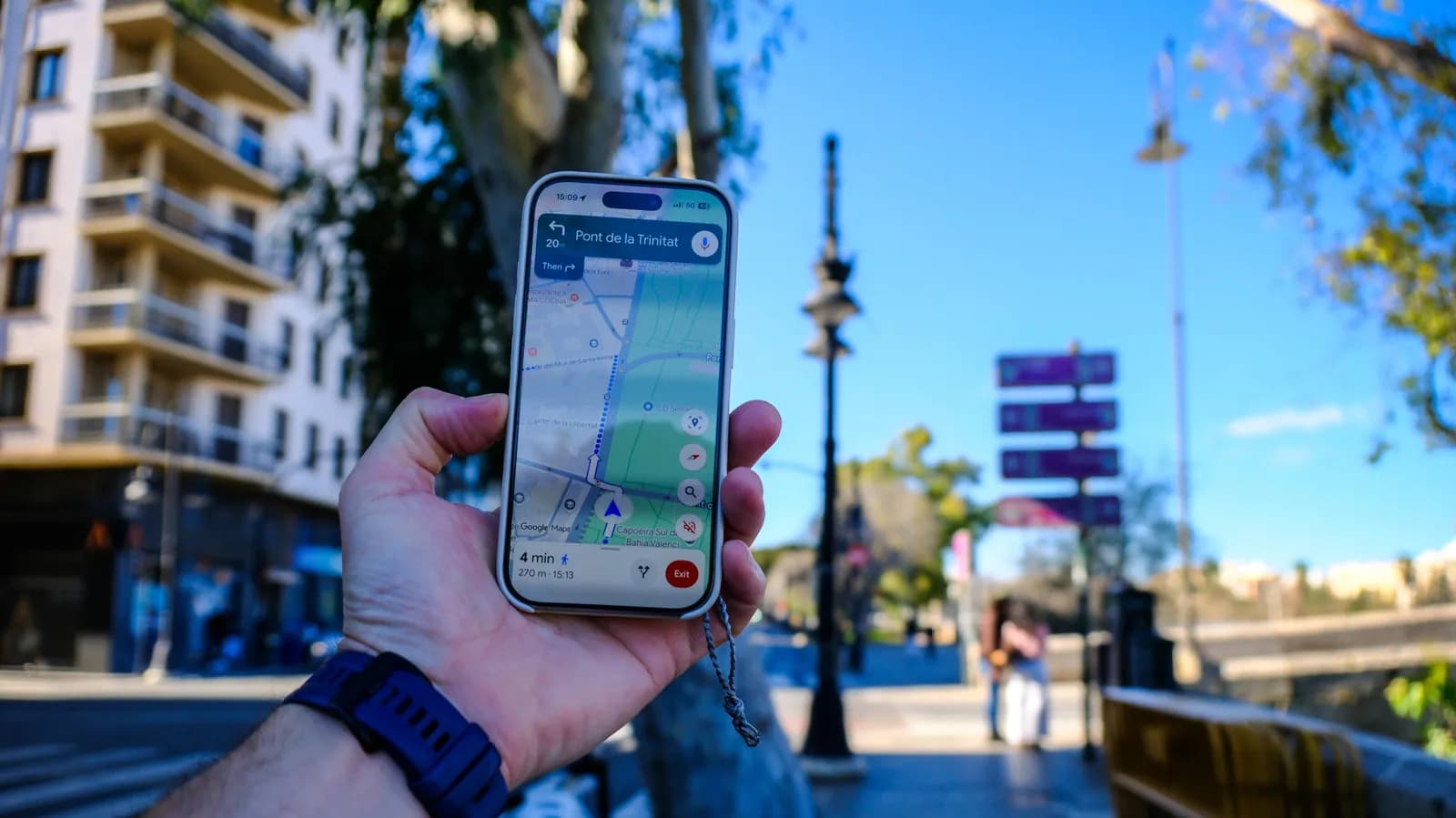 How Google Maps knows when a business is packed - Engadget