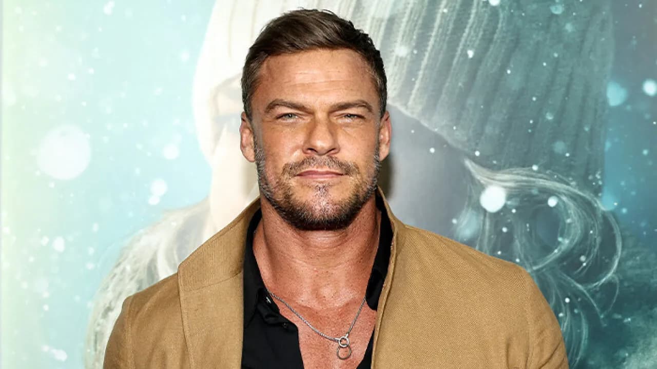 Fans Think Alan Ritchson May Have Come Out As Gay As He Announces Split From Wife Of 20 Years