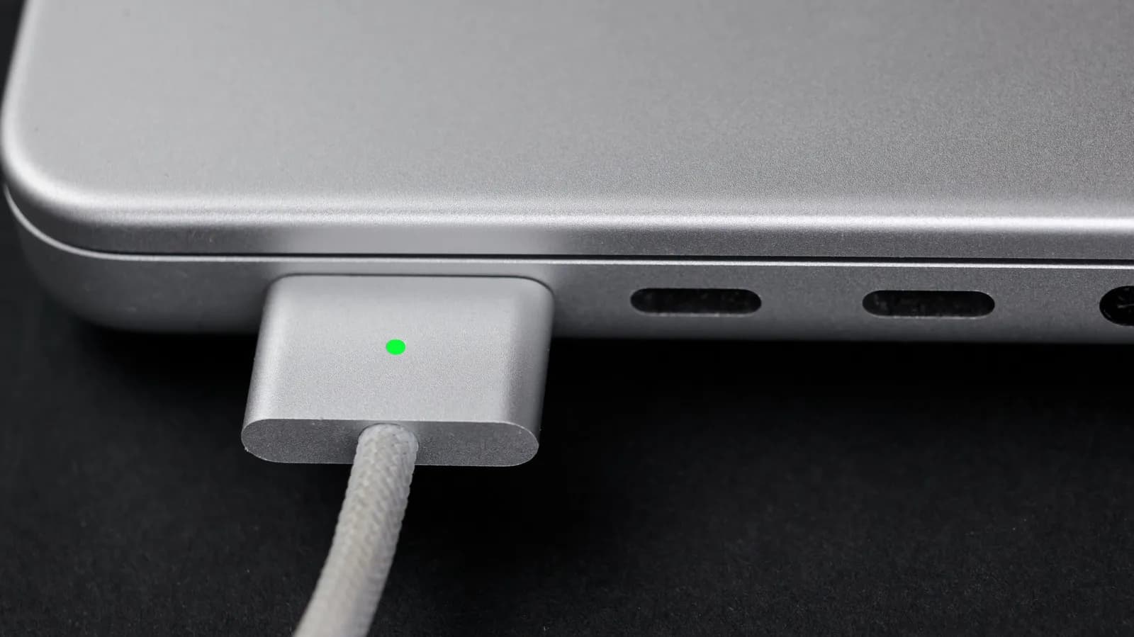 MagSafe vs. USB-C: Which is better for charging your MacBook? - Engadget