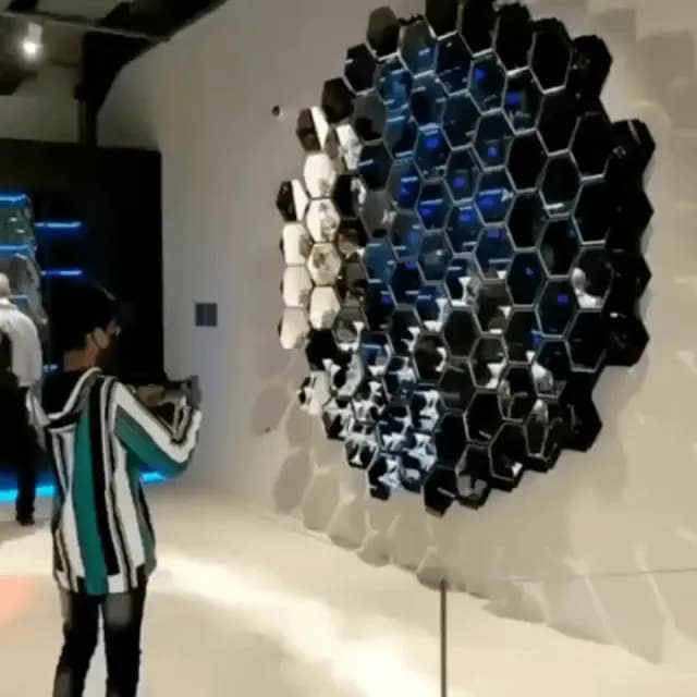 Mirrors, mirrors on the wall