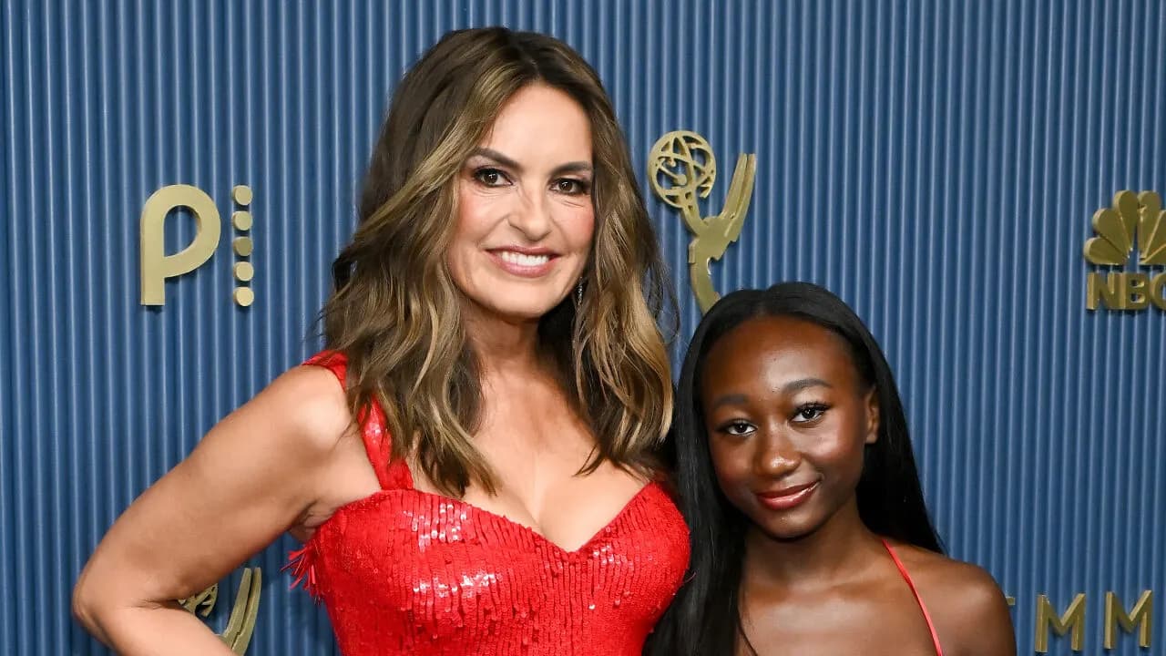Megyn Kelly Brutally Slams Mariska Hargitay’s “Disgusting” Parenting Over Daughter’s Low Cut Emmy Dress
