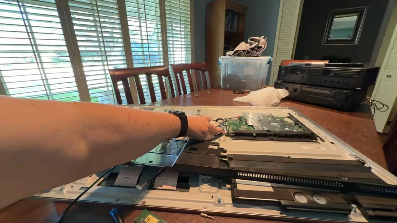Dude Rips Out Mic And Wifi From New LG TV That Reportedly Spies On Customers: 'You Don't Own The Glass On This One!'