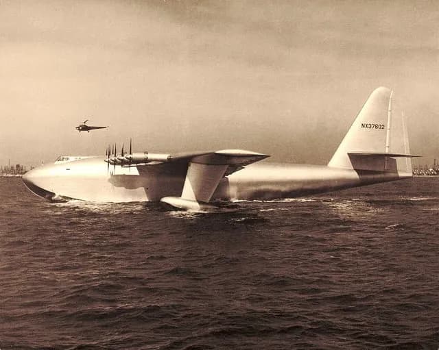 TIL the famous airplane the Spruce Goose is actually made of birch. A longstanding rumour is that mechanics working on the plane called it the "Birch Bitch."