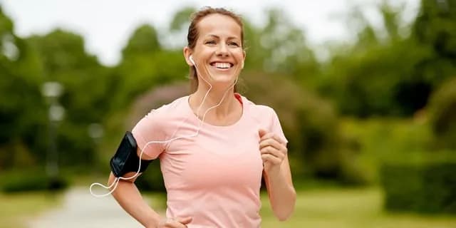 A recent study published in Imaging Neuroscience indicates that engaging in a very slow jog for just ten minutes can improve a person’s mood and enhance their ability to focus.