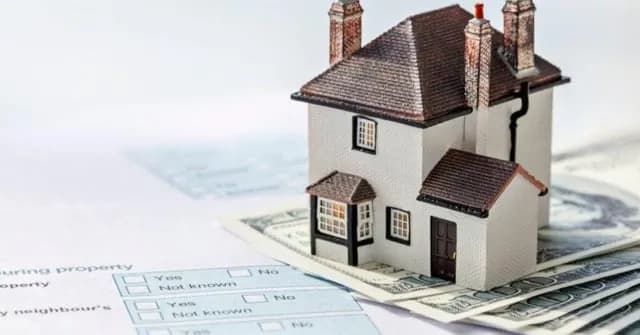 TIL the property tax in 18th and 19th century USA didn't just tax land and buildings, but included every property owned by someone such as watches, livestock, horses and cash on hand, essentially func